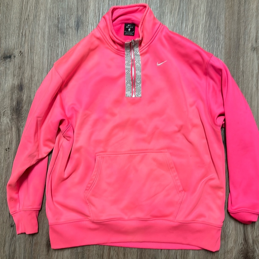 Nike Therma women’s neon pink 1/4 zip sweatshirt